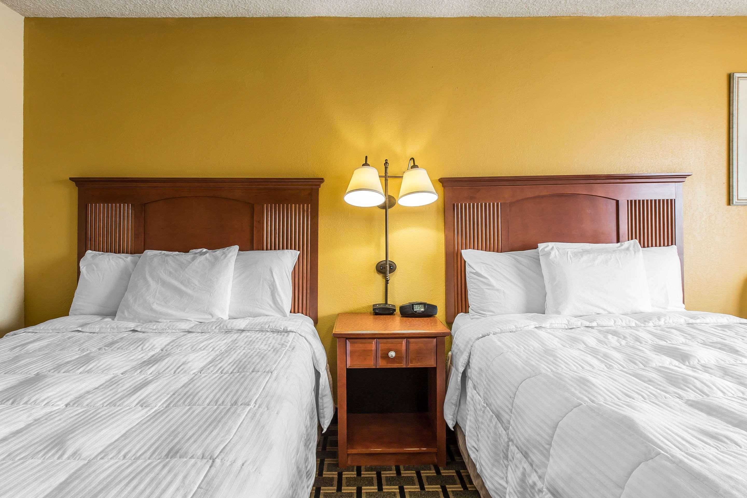 Econo Lodge Byron Extérieur photo