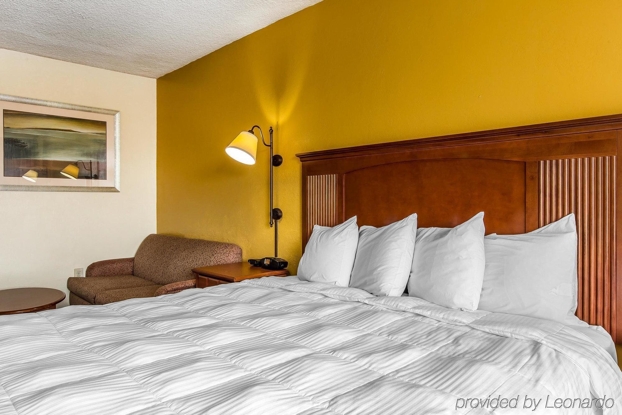 Econo Lodge Byron Extérieur photo