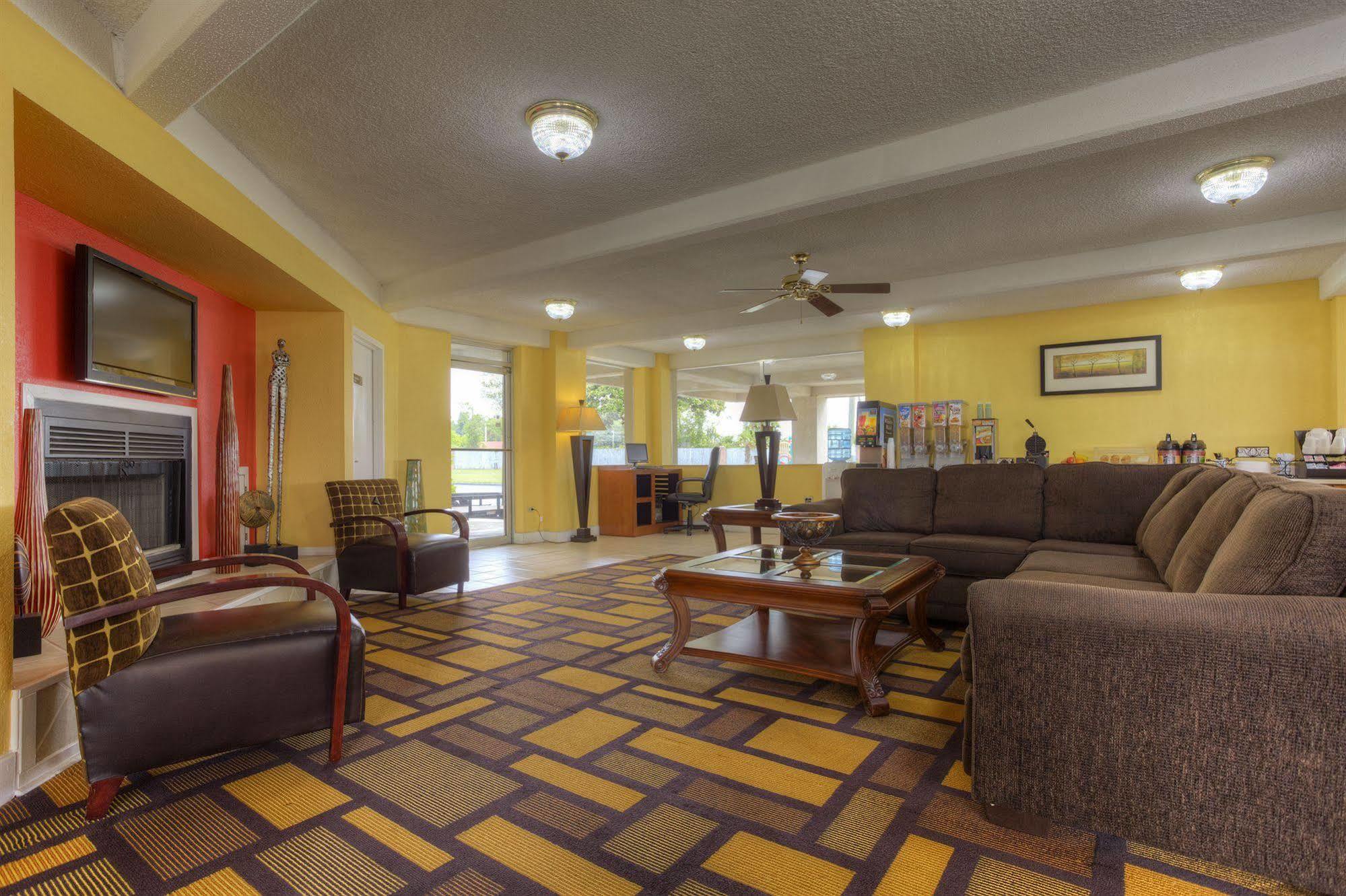 Econo Lodge Byron Extérieur photo