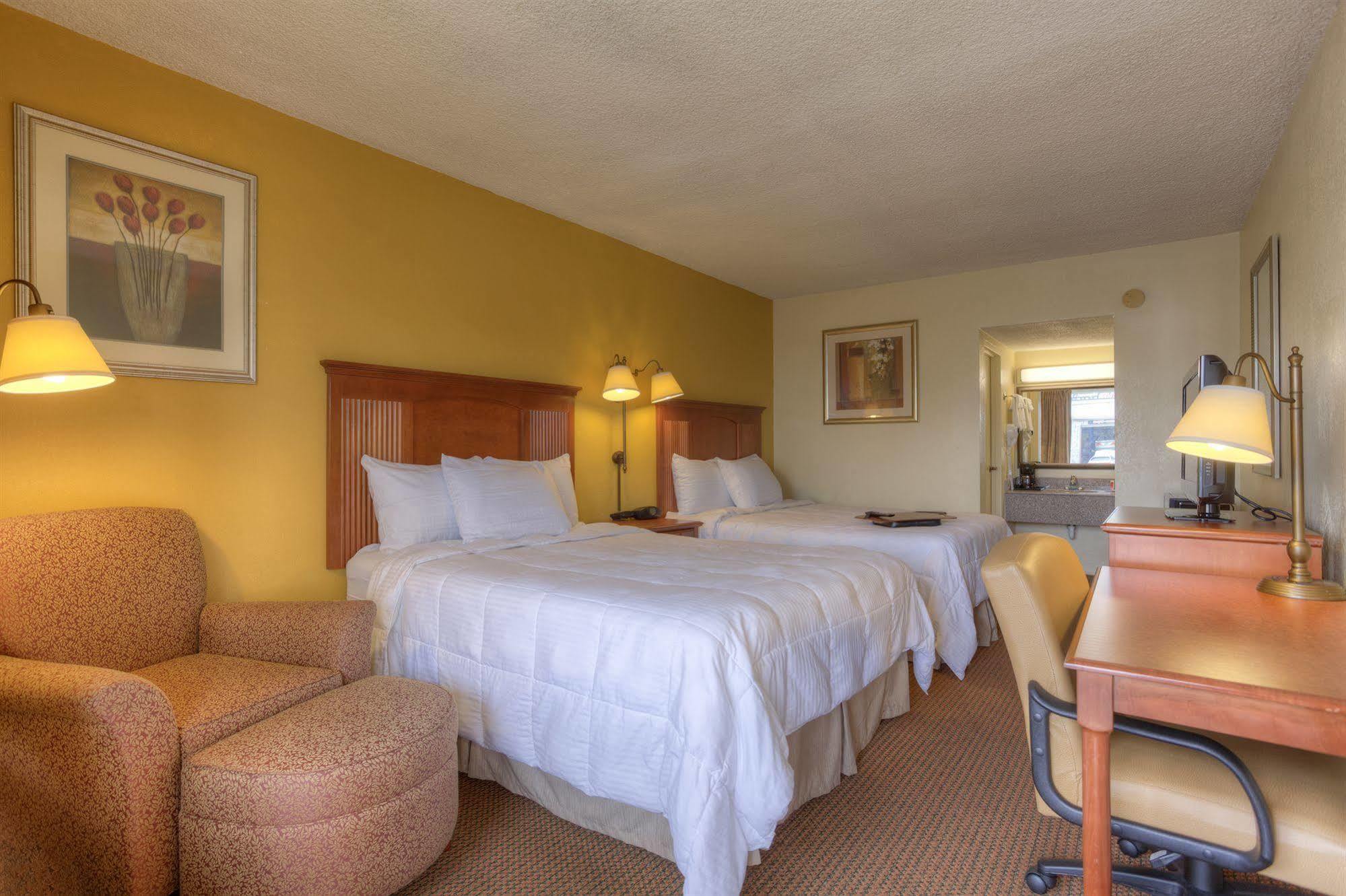 Econo Lodge Byron Extérieur photo