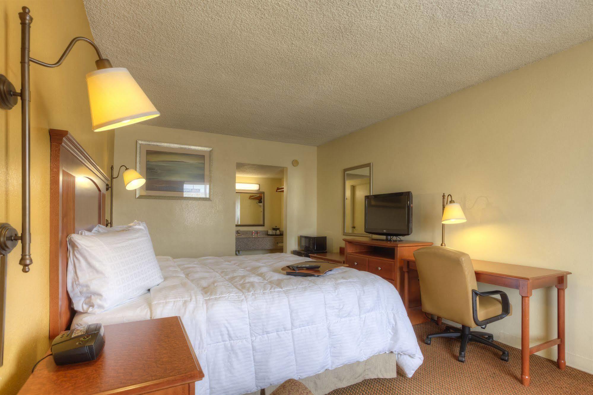 Econo Lodge Byron Extérieur photo